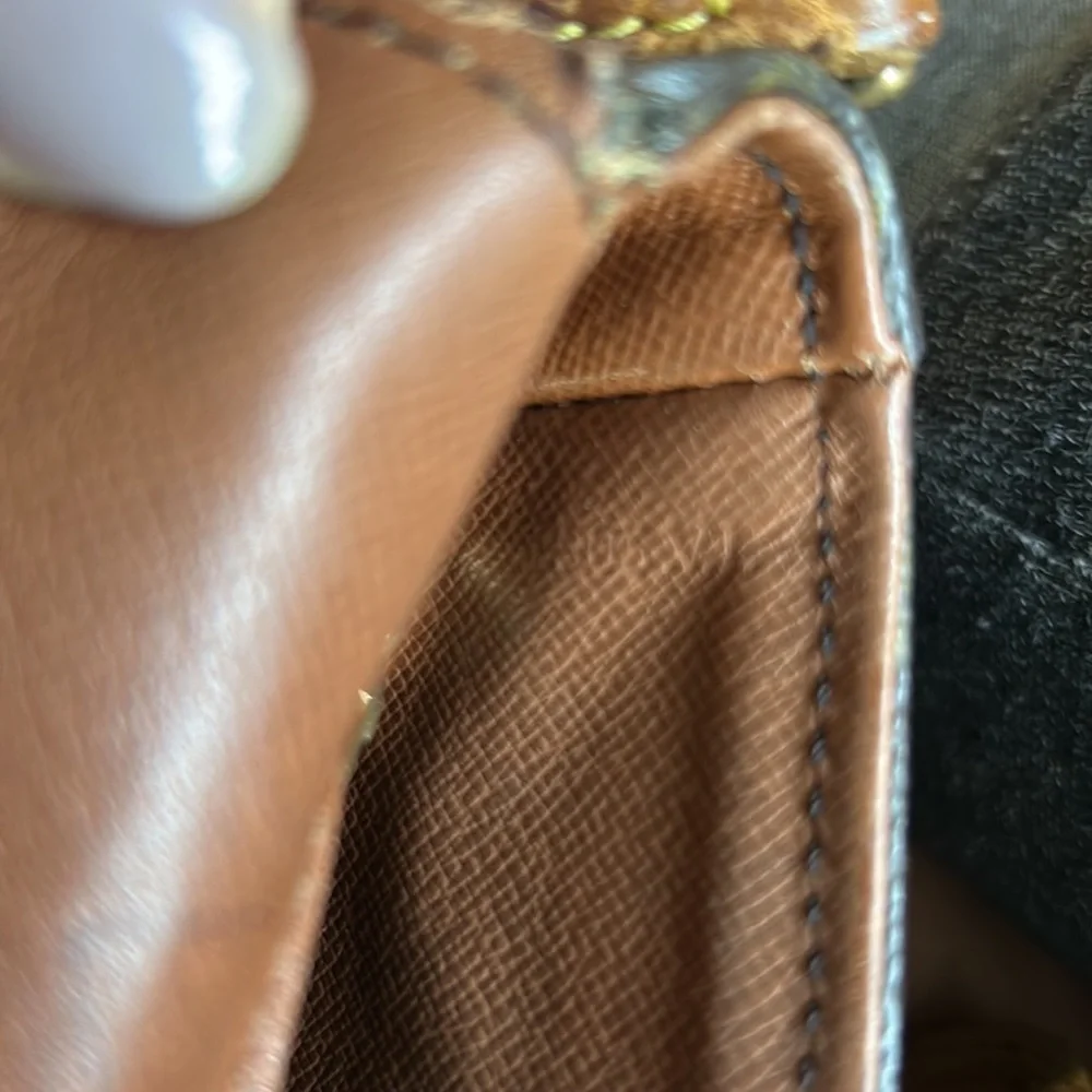 Louis Vuitton vintage chantilly cross body